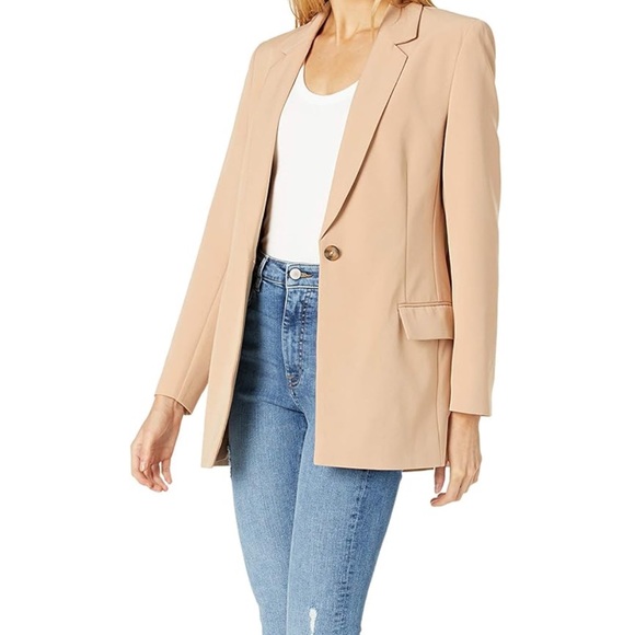 Like new! Gorgeous Long Blazer - Picture 3 of 8